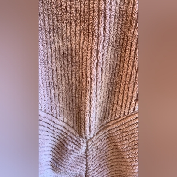 Marc New York Andrew Marc Super Soft Light Pink Faux Fur Poncho Size L / XL - Picture 3 of 8